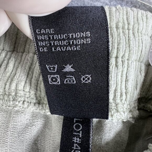 Buffalo David Bitton Mens L Sage Green Corduroy Haiden Shorts Summer Minimalist - Picture 13 of 14